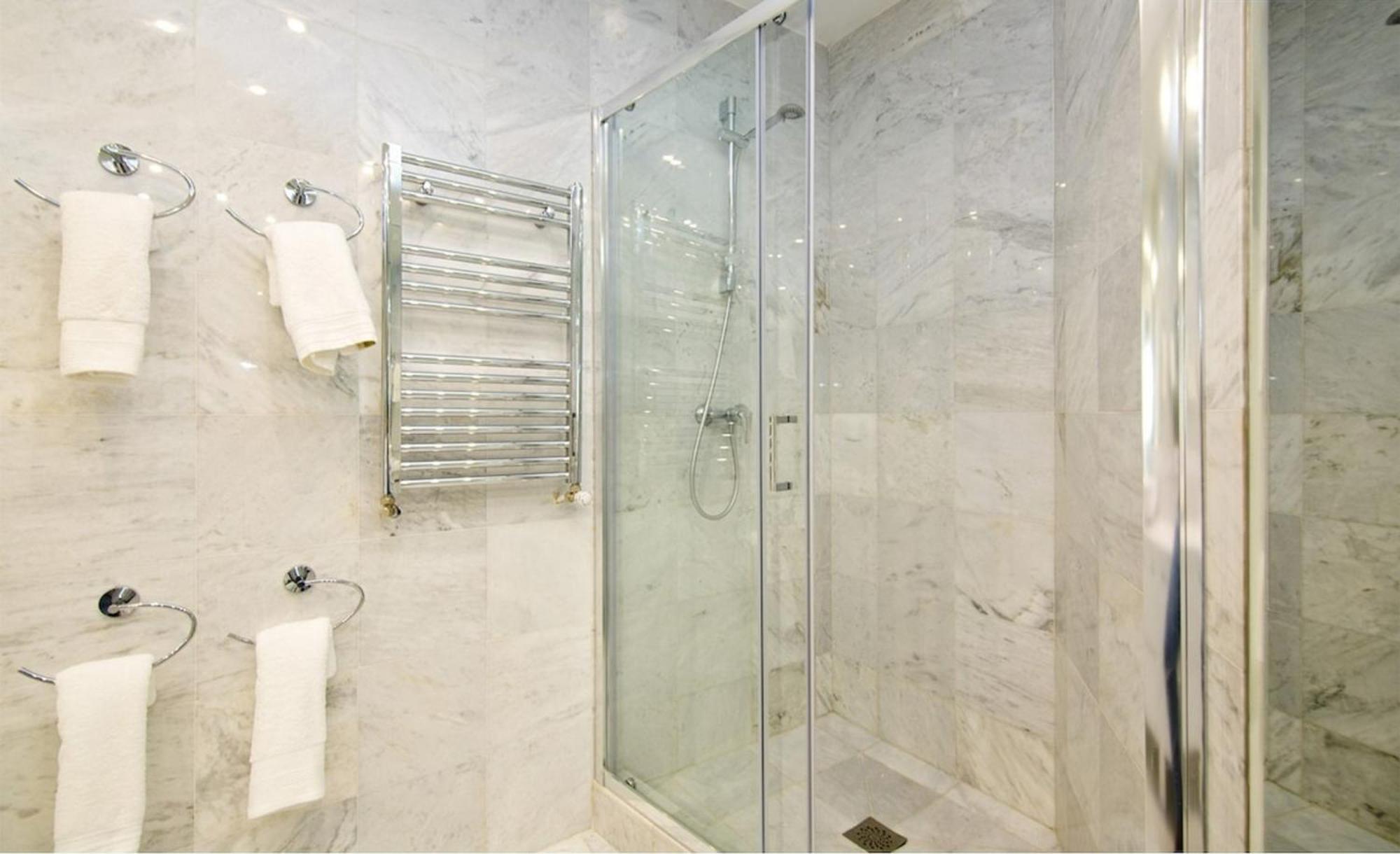 Appartement Embajadores -no Ascensor- *